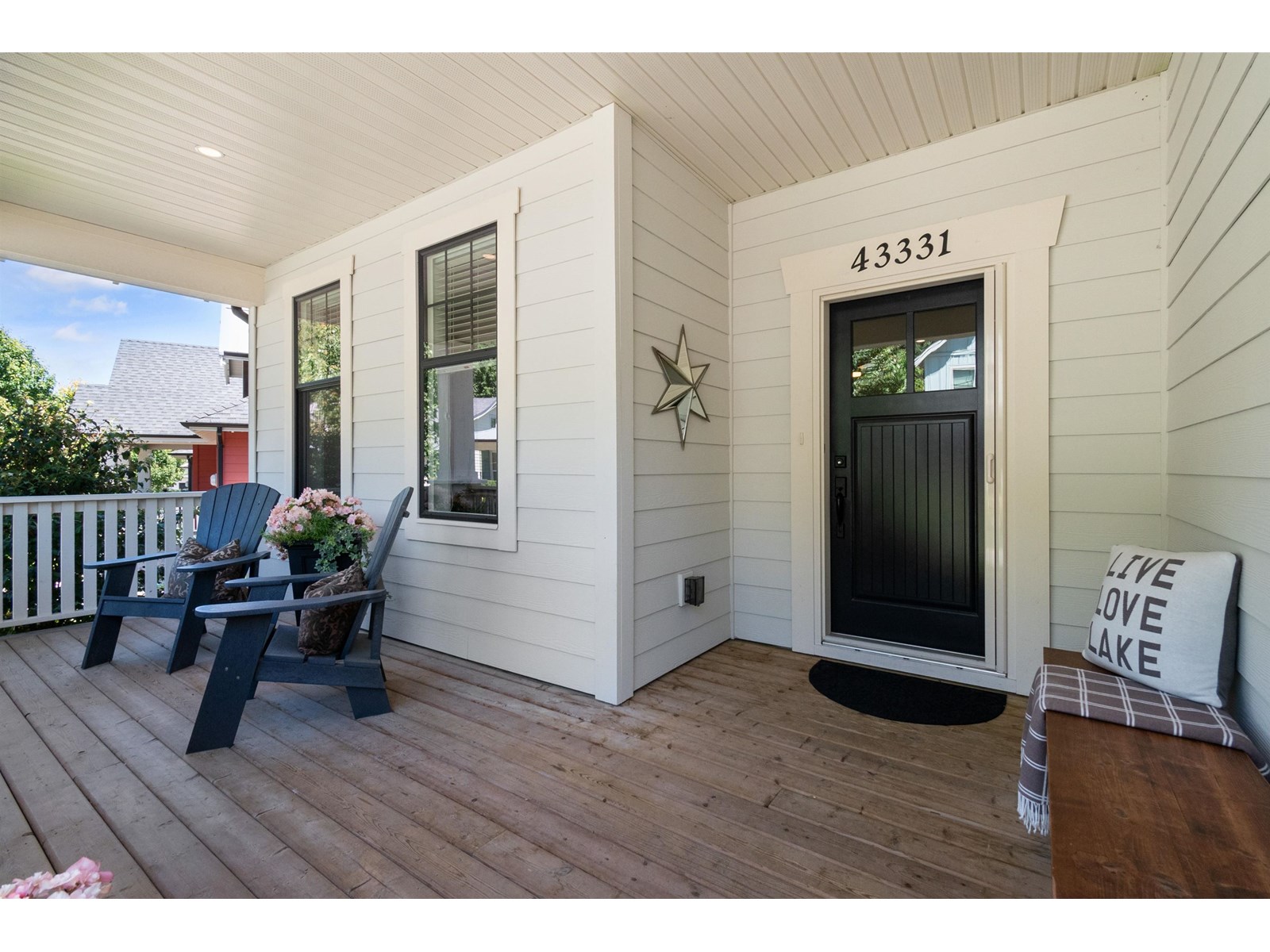 Property at 43331 CREEKSIDE CIRCLE image 3