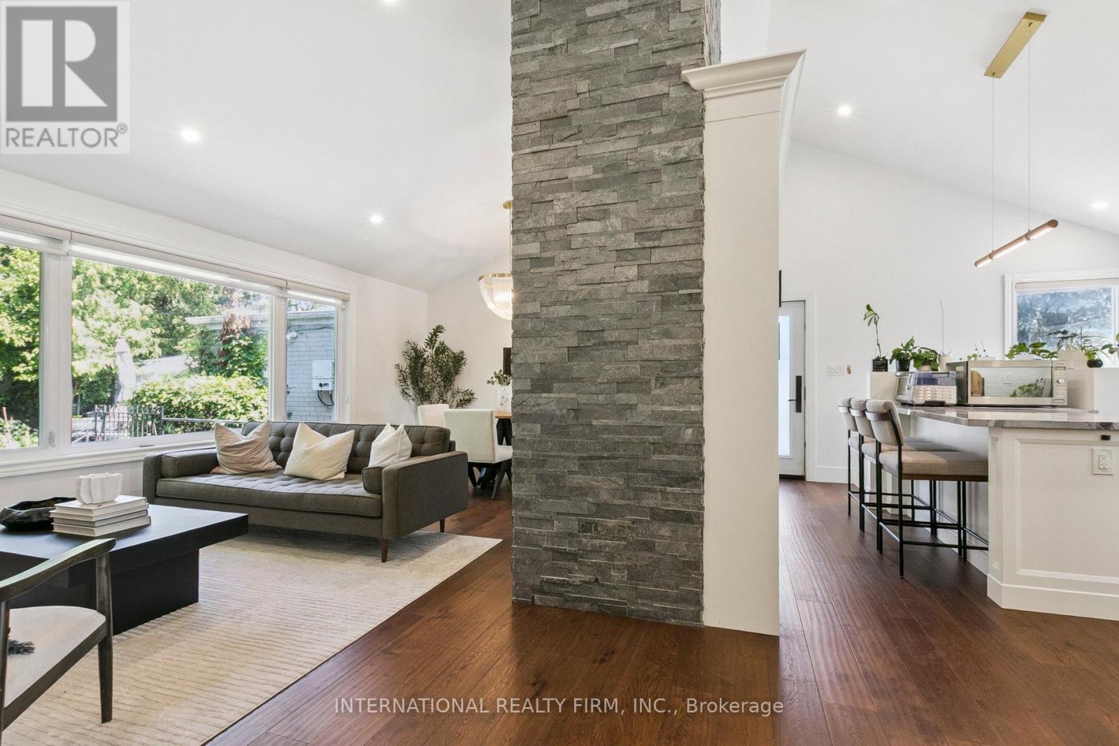 27 Treadgold Crescent, Toronto, Ontario  M3A 1X1 - Photo 15 - C12287229
