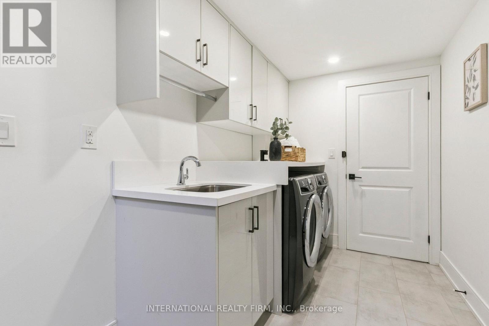 27 Treadgold Crescent, Toronto, Ontario  M3A 1X1 - Photo 25 - C12287229