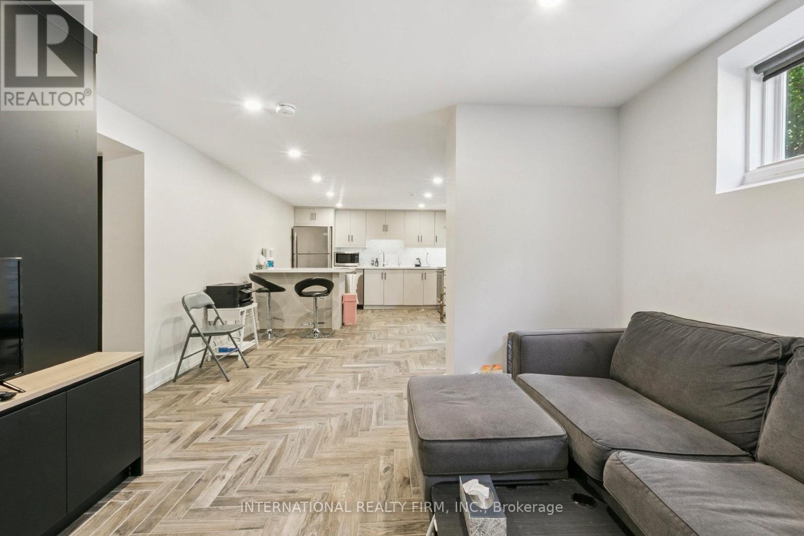 27 Treadgold Crescent, Toronto, Ontario  M3A 1X1 - Photo 29 - C12287229
