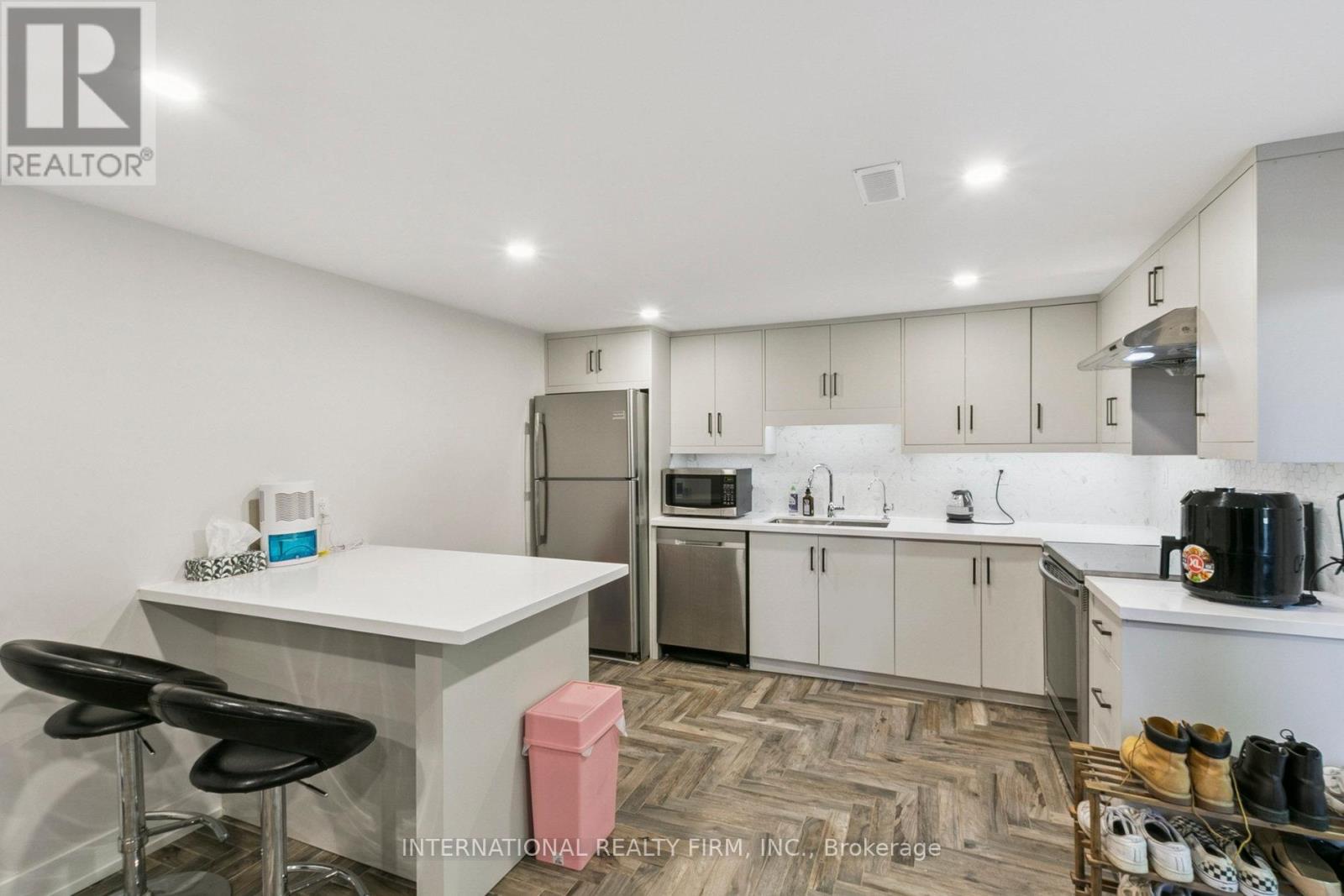 27 Treadgold Crescent, Toronto, Ontario  M3A 1X1 - Photo 30 - C12287229