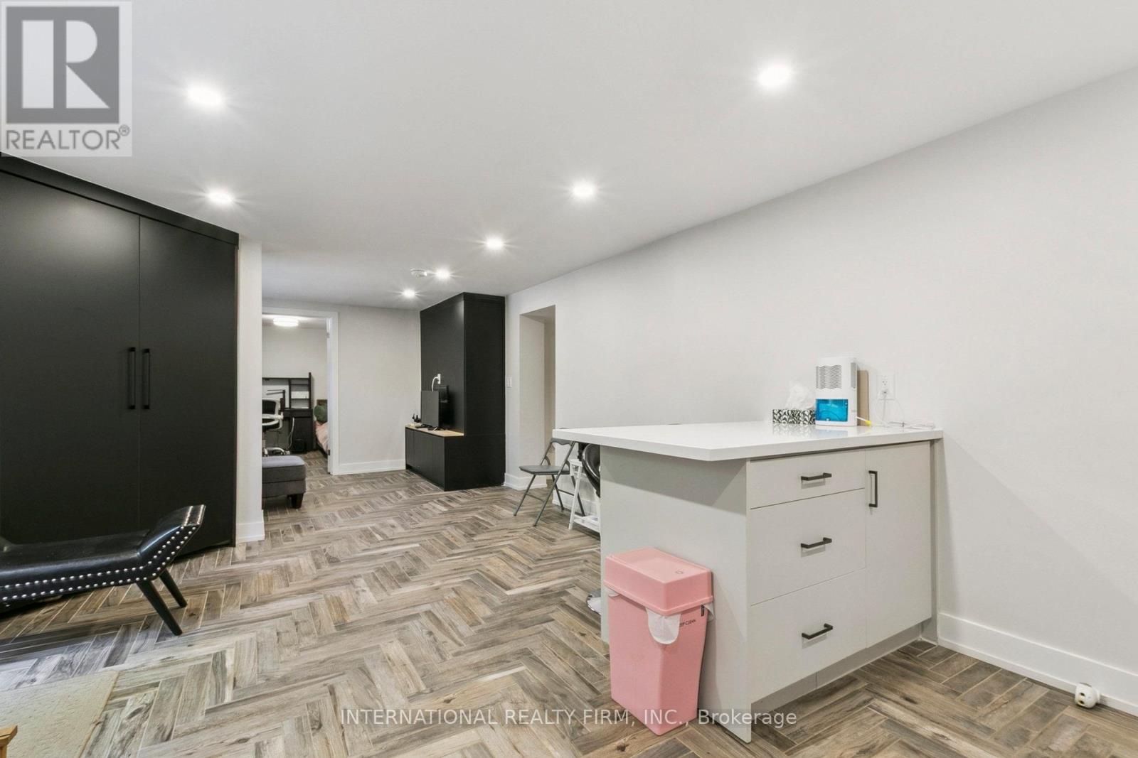 27 Treadgold Crescent, Toronto, Ontario  M3A 1X1 - Photo 32 - C12287229