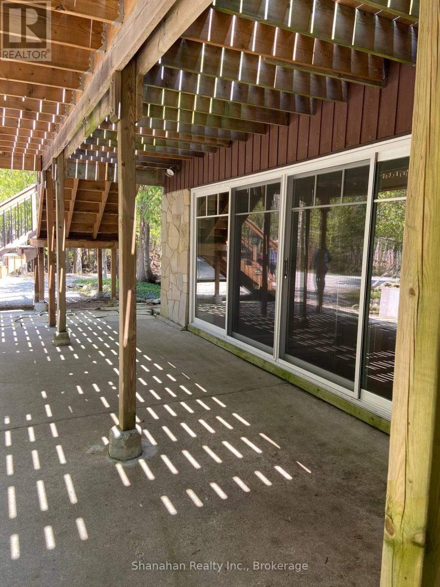 26 Elgin Street, Northern Bruce Peninsula, Ontario  N0H 2R0 - Photo 3 - X11938453