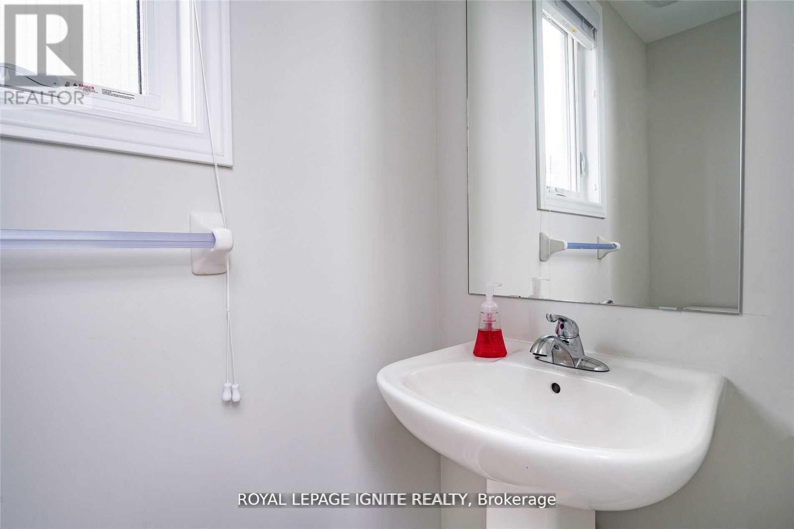 56 Kirby Avenue, Collingwood, Ontario  L9Y 3Y8 - Photo 18 - S12295832