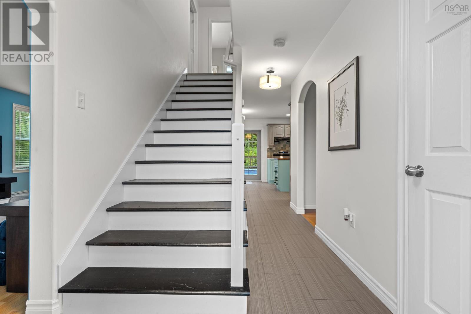 Property at 375 St. George Boulevard image 2