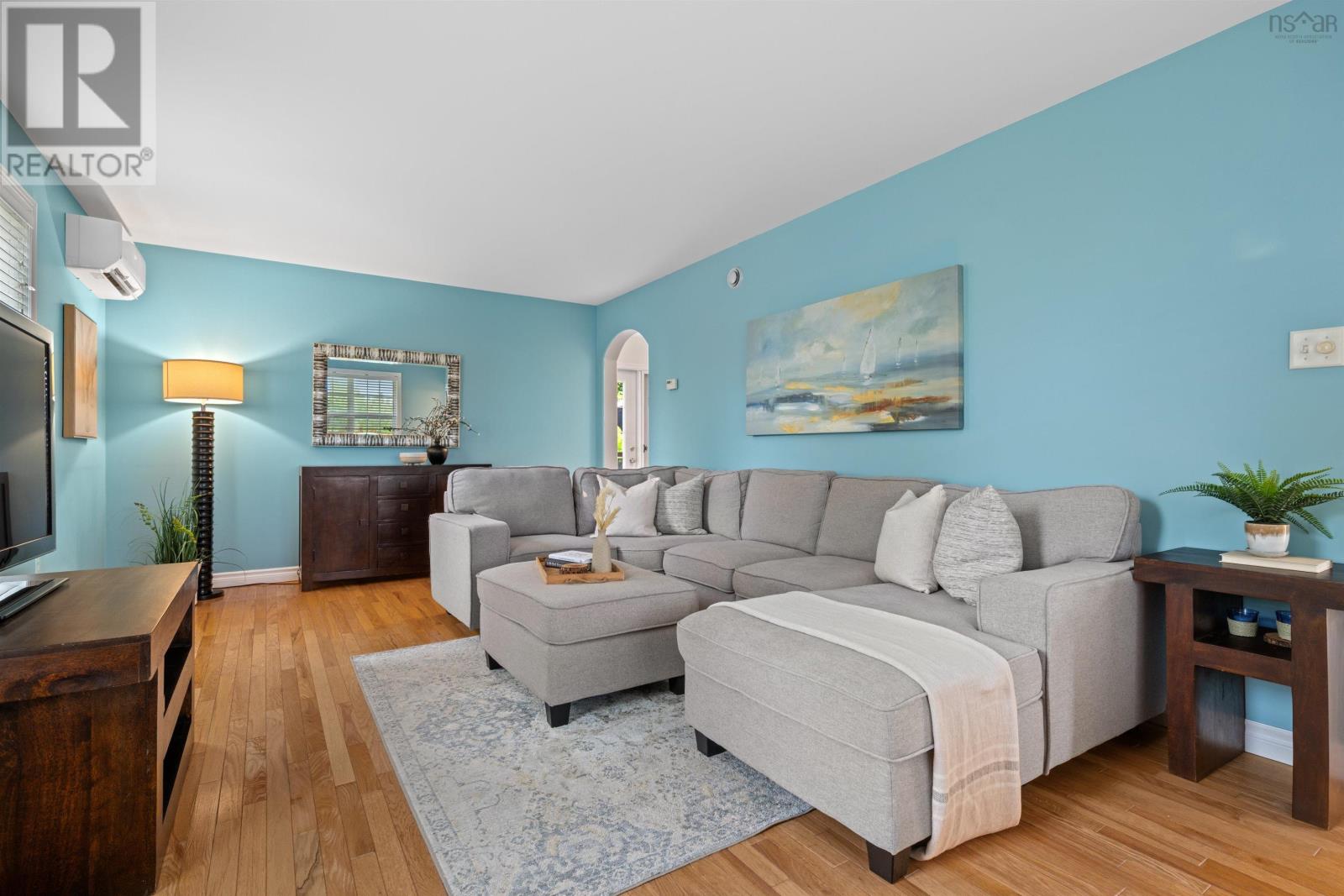 Property at 375 St. George Boulevard image 5