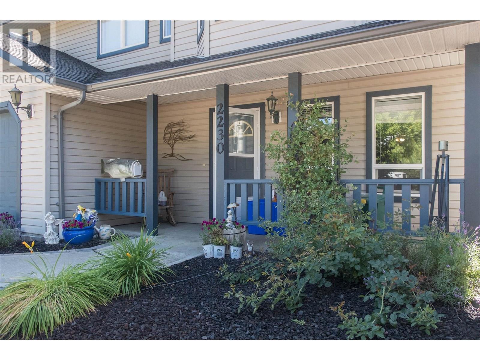 Property at 2230 Linea Crescent image 2