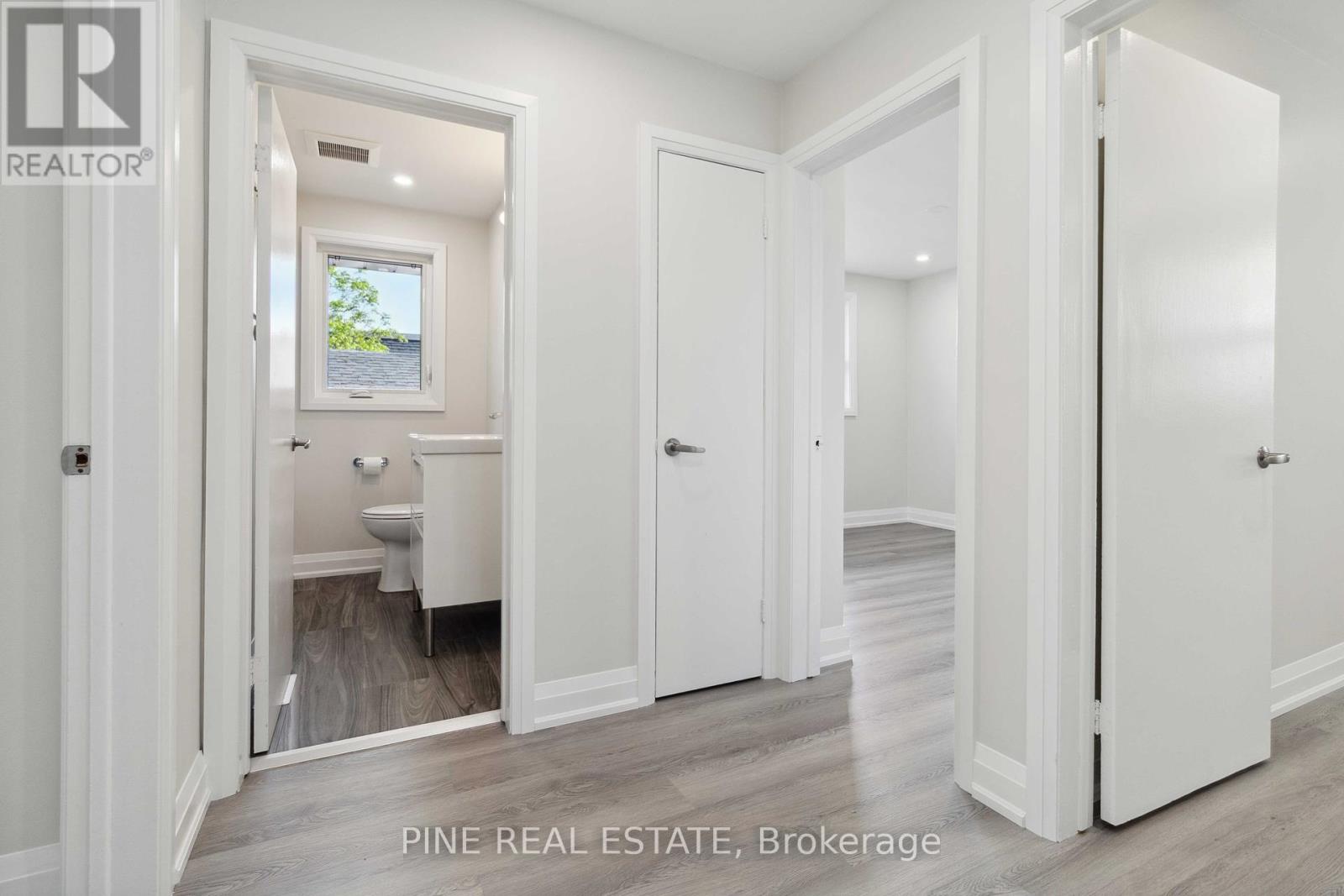 3 - 19 Queen Street W, Mississauga, Ontario  L5H 1L5 - Photo 17 - W12295822