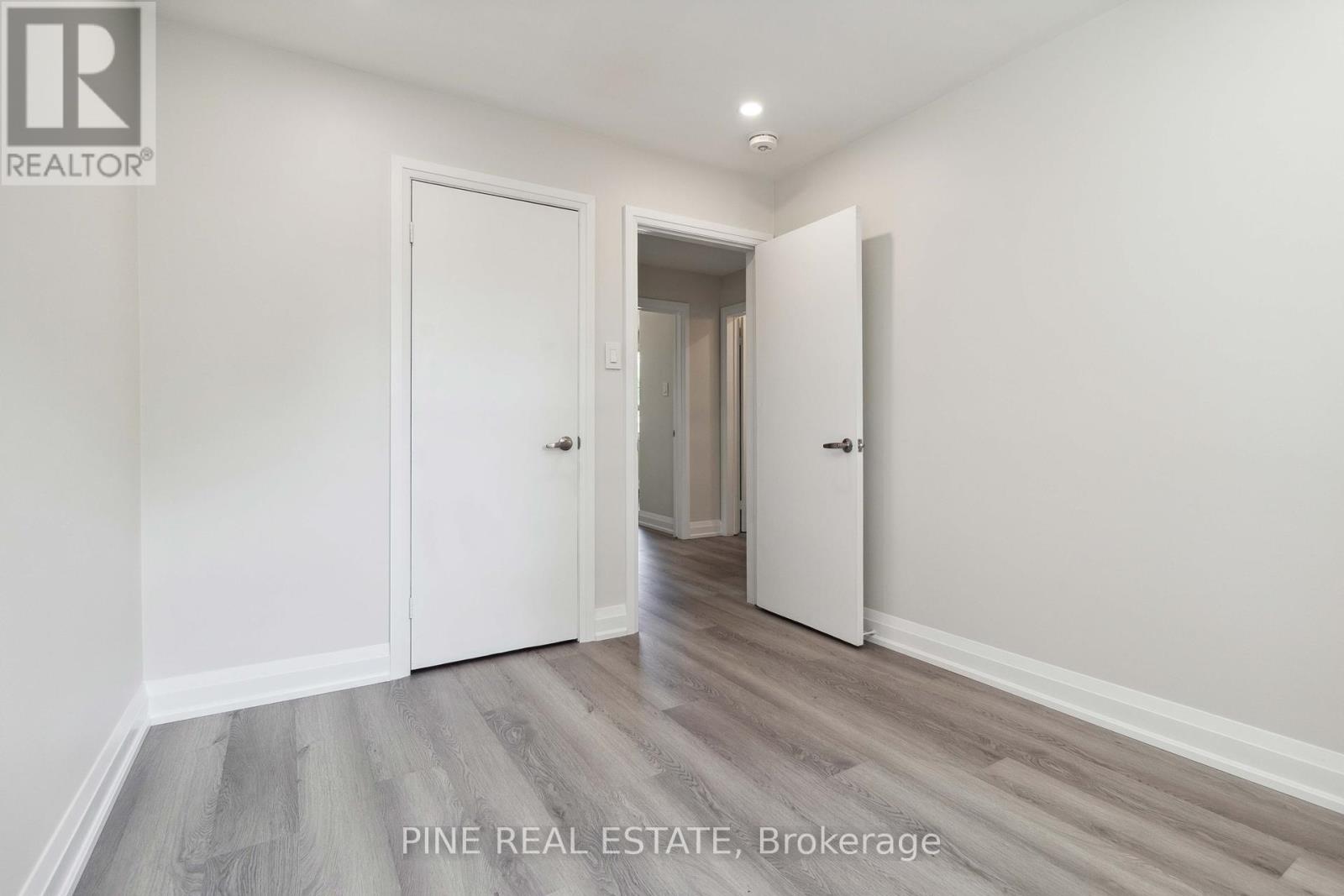 3 - 19 Queen Street W, Mississauga, Ontario  L5H 1L5 - Photo 19 - W12295822