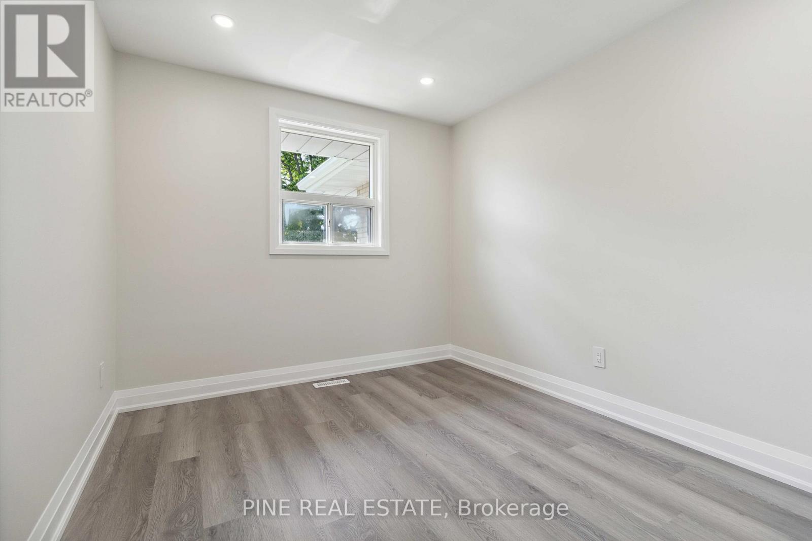 3 - 19 Queen Street W, Mississauga, Ontario  L5H 1L5 - Photo 20 - W12295822