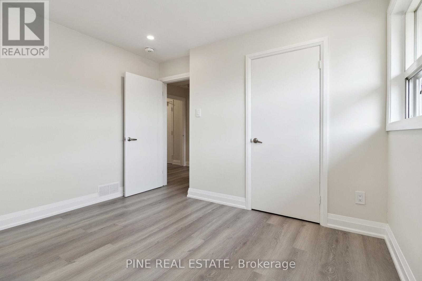 3 - 19 Queen Street W, Mississauga, Ontario  L5H 1L5 - Photo 21 - W12295822