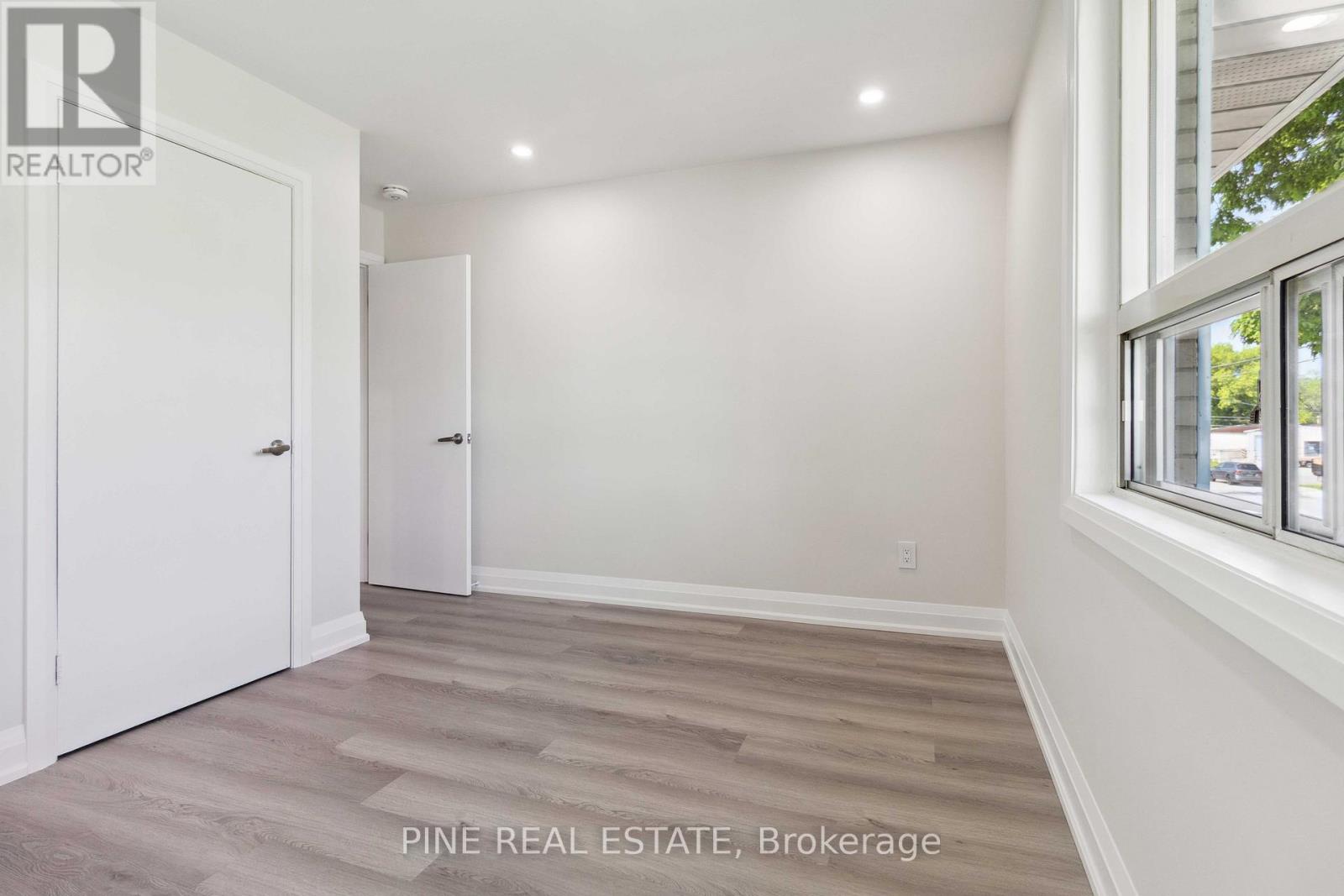 3 - 19 Queen Street W, Mississauga, Ontario  L5H 1L5 - Photo 24 - W12295822
