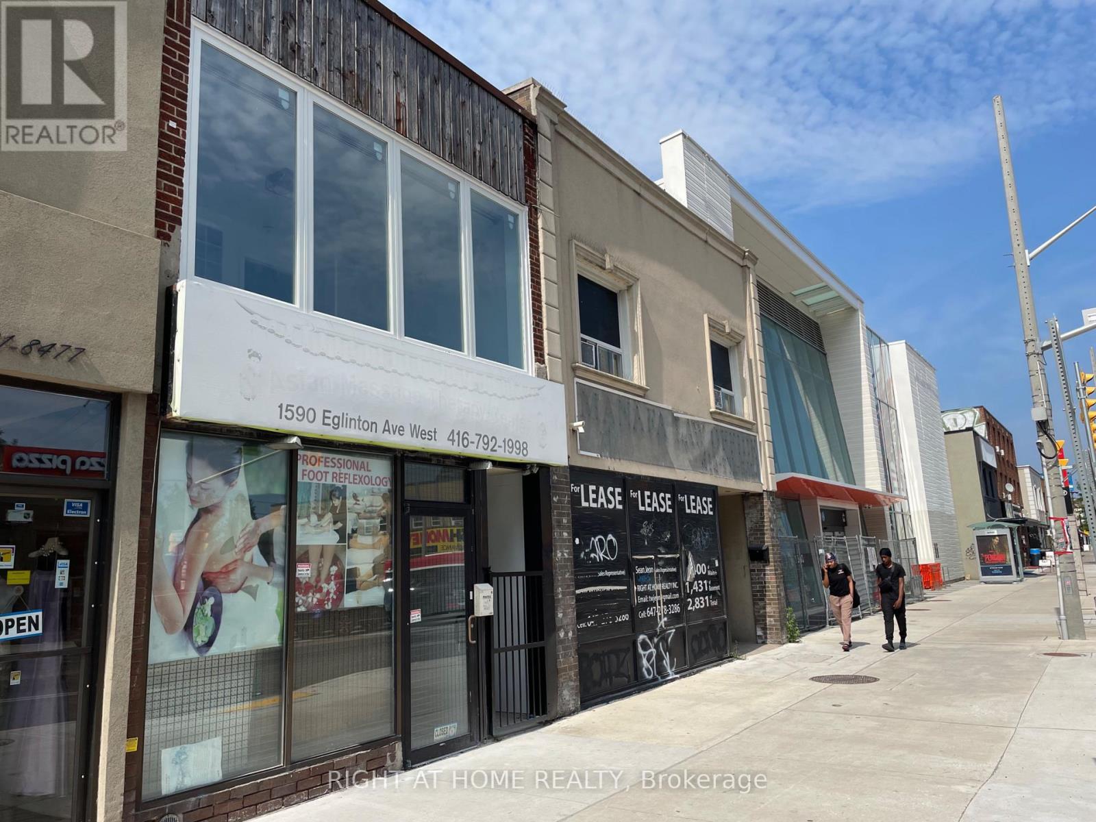 1590 Eglinton Avenue W, Toronto, Ontario  M6E 2G8 - Photo 5 - W12295829