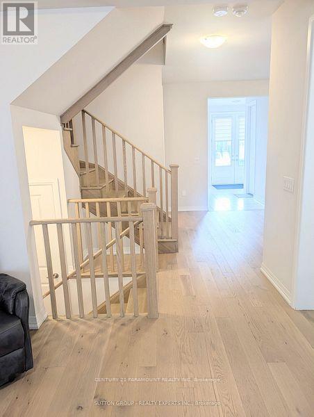 32 Crossmore Crescent, Cambridge, Ontario  N1S 0C7 - Photo 13 - X12295815