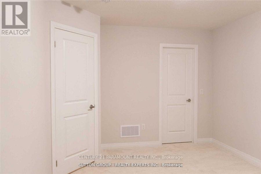 32 Crossmore Crescent, Cambridge, Ontario  N1S 0C7 - Photo 14 - X12295815