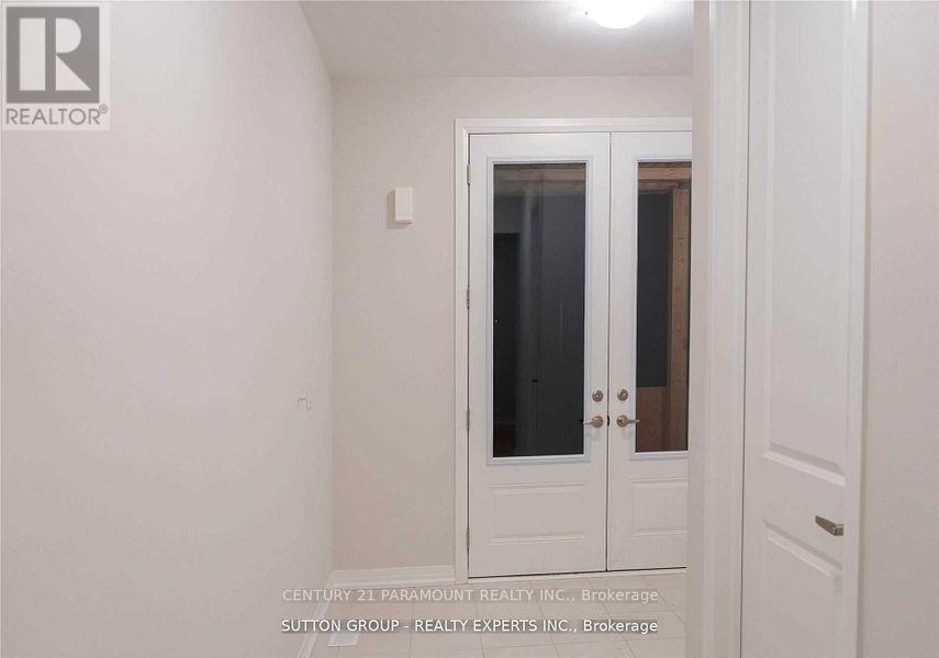 Property at 32 CROSSMORE CRESCENT image 2