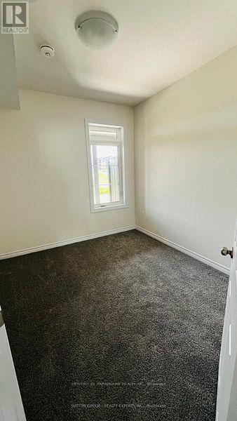 24 Lomond Lane, Kitchener, Ontario  N2R 1R7 - Photo 15 - X12295833