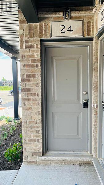 Property at 24 LOMOND LANE image 3