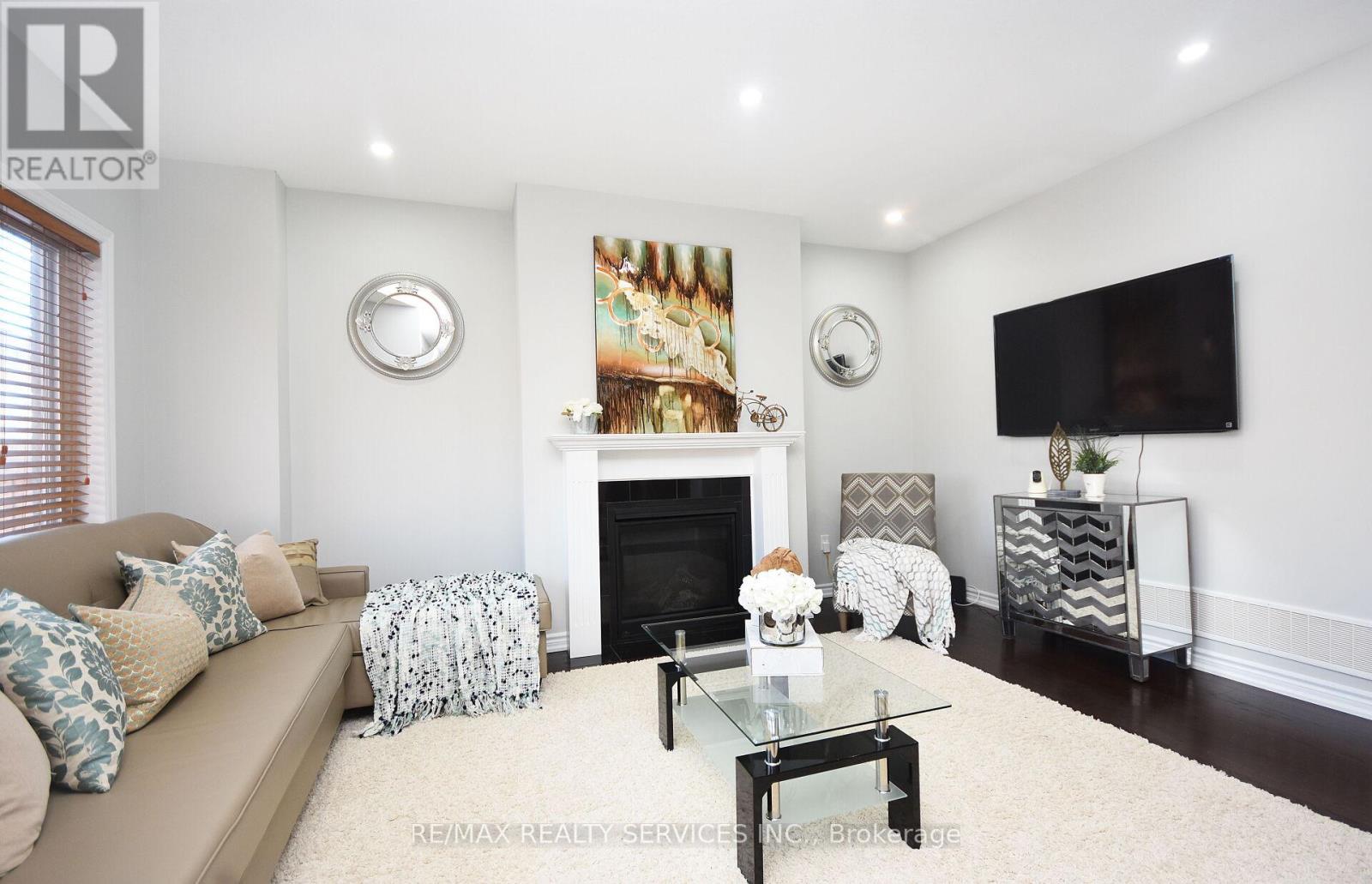21 Magical Road, Brampton, Ontario  L7A 4P8 - Photo 10 - W12295660