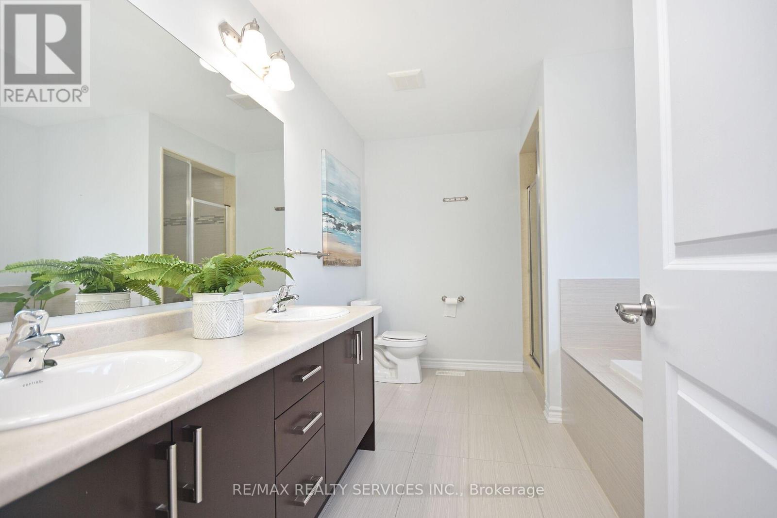 21 Magical Road, Brampton, Ontario  L7A 4P8 - Photo 17 - W12295660