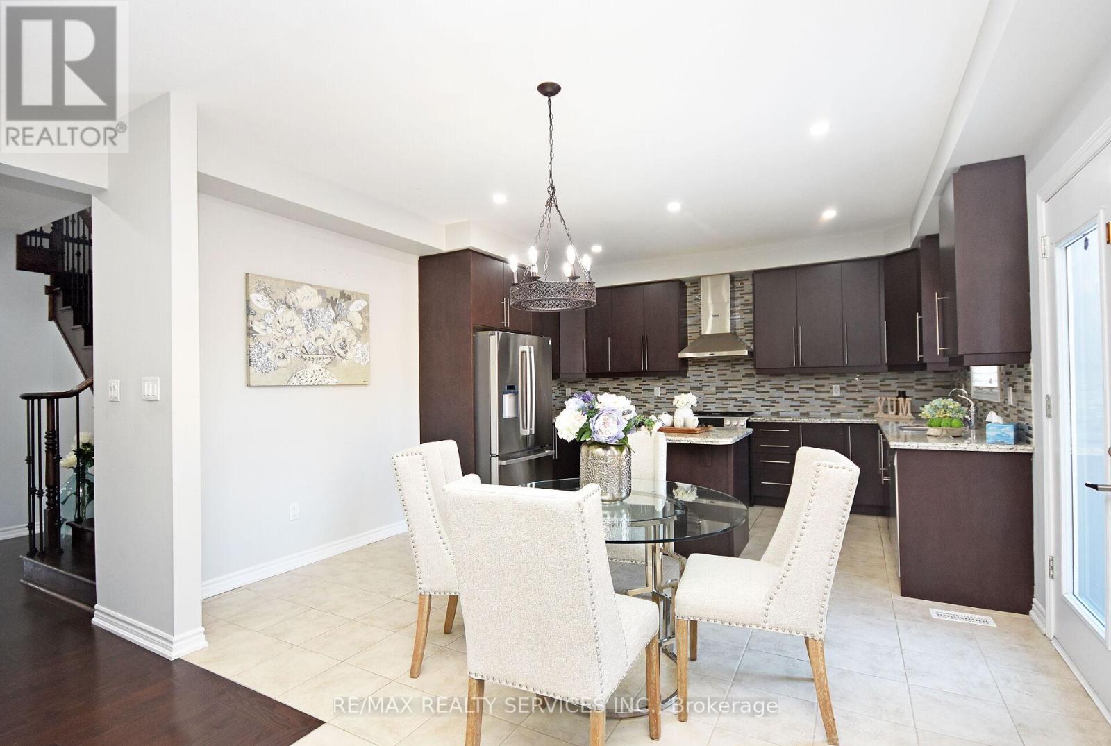 21 Magical Road, Brampton, Ontario  L7A 4P8 - Photo 13 - W12295660