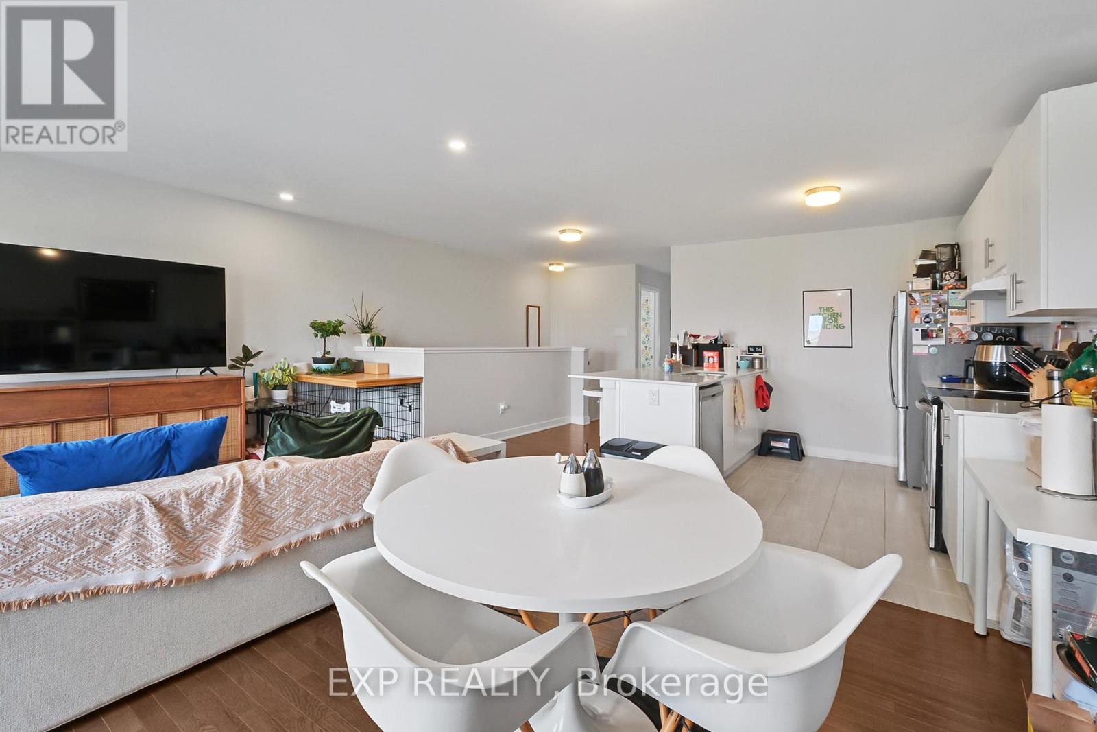 6323 Perth Street, Ottawa, Ontario  K0A 2Z0 - Photo 25 - X12288169