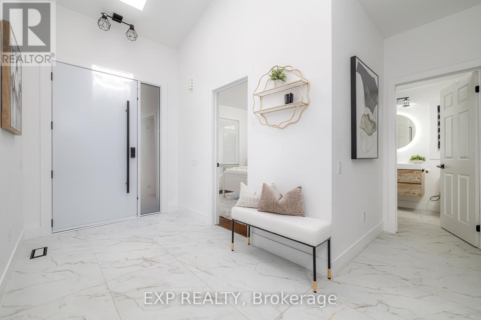 Property at 2559 ARMOUR CRESCENT image 5