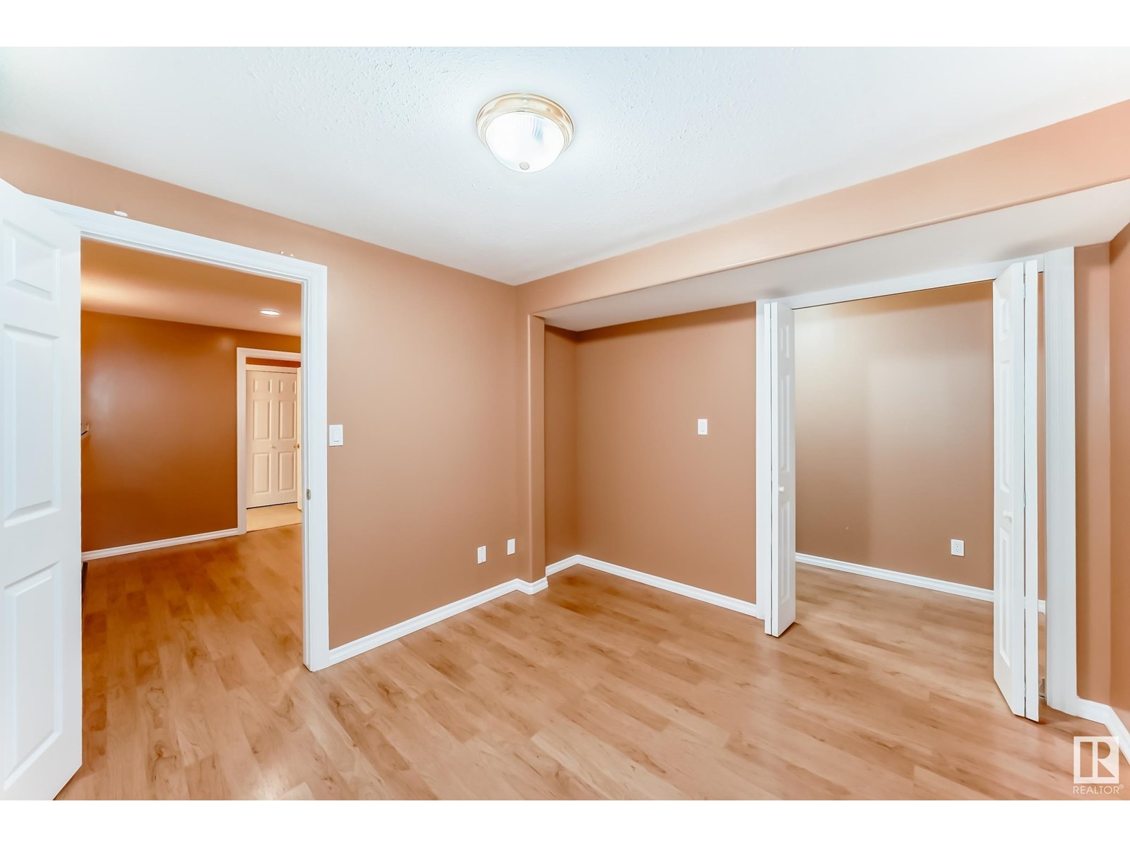 318 Darlington Cr Nw, Edmonton, Alberta  T6M 2R9 - Photo 45 - E4443822