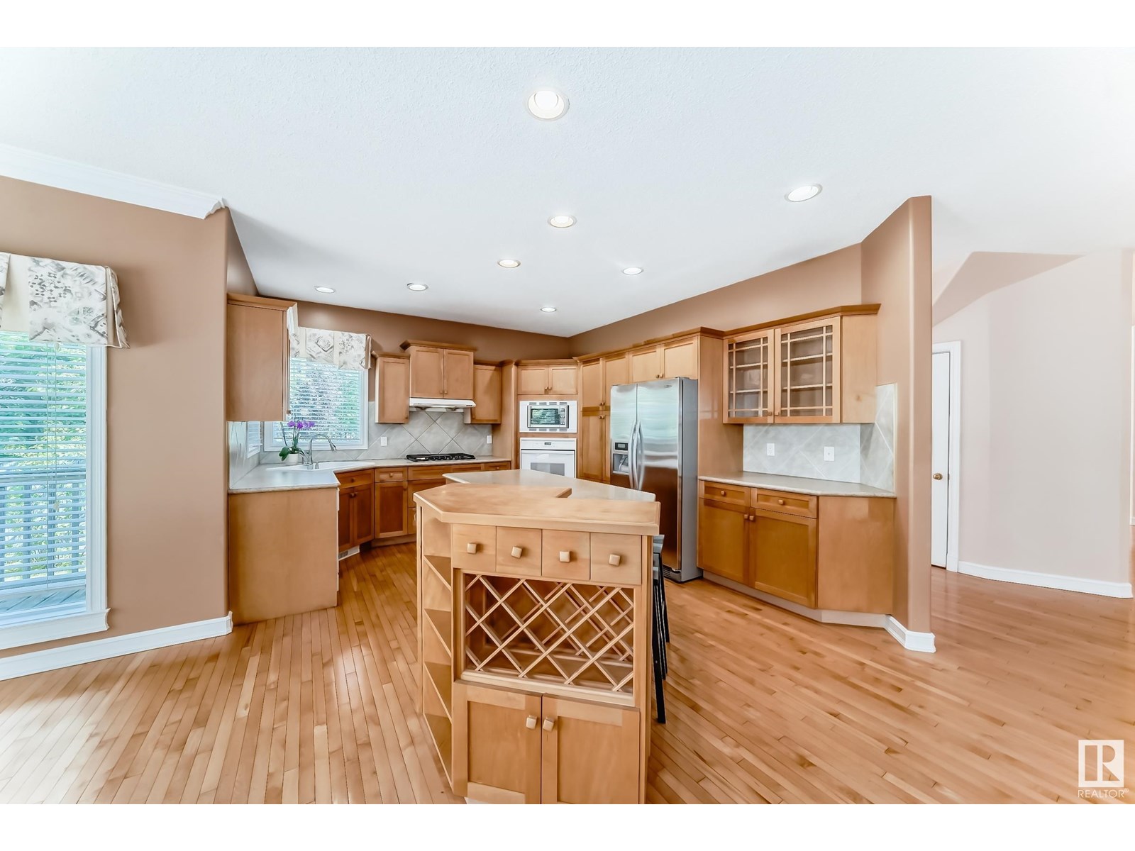 318 Darlington Cr Nw, Edmonton, Alberta  T6M 2R9 - Photo 5 - E4443822