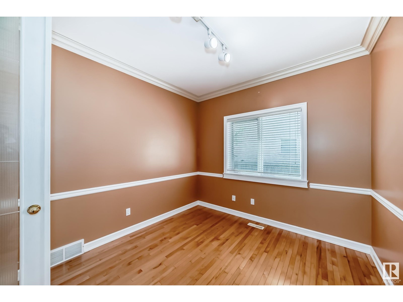 318 Darlington Cr Nw, Edmonton, Alberta  T6M 2R9 - Photo 23 - E4443822