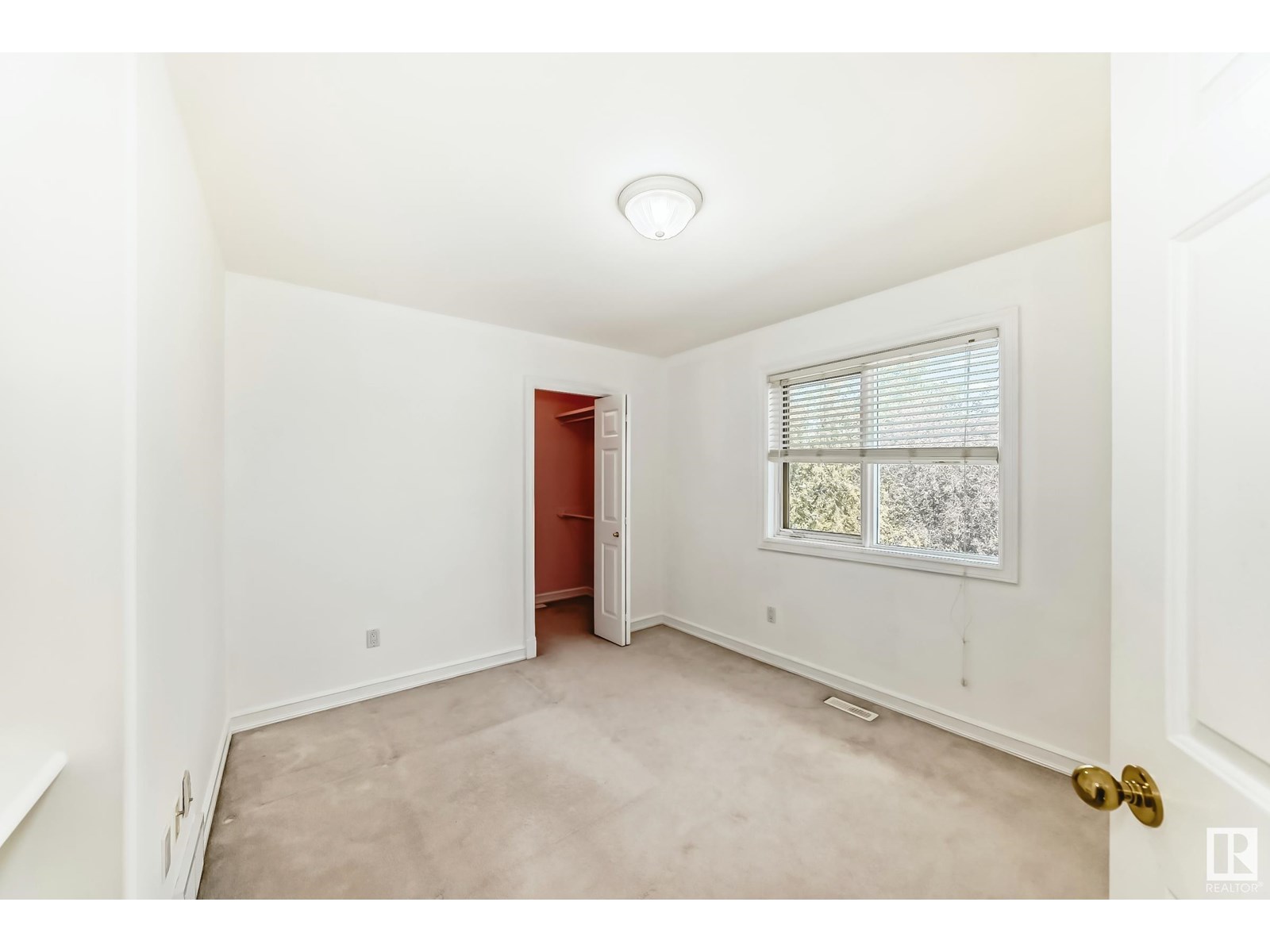 318 Darlington Cr Nw, Edmonton, Alberta  T6M 2R9 - Photo 31 - E4443822