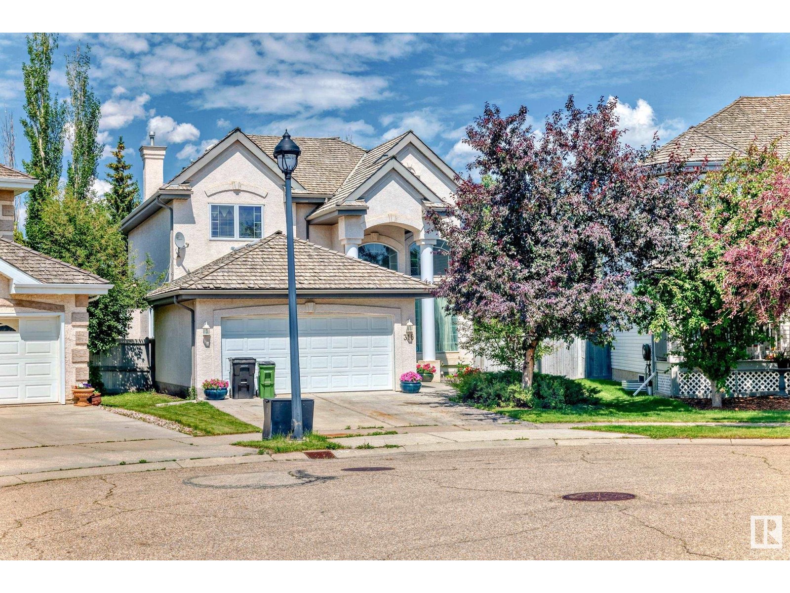 318 Darlington Cr Nw, Edmonton, Alberta  T6M 2R9 - Photo 1 - E4443822