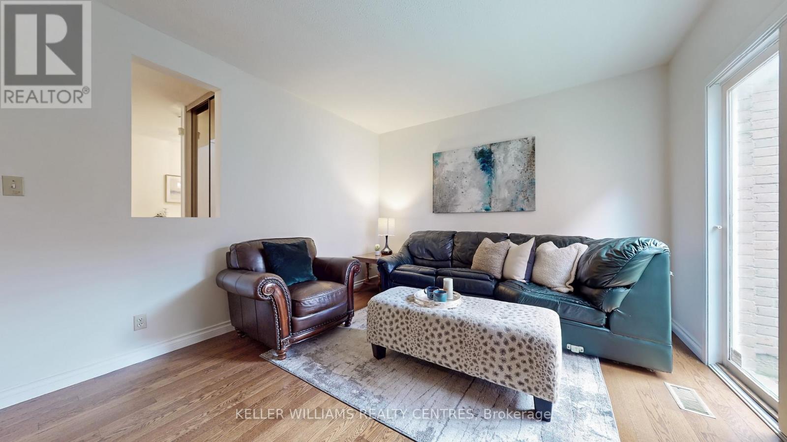 Property at 375 HUNTSMILL BOULEVARD image 5