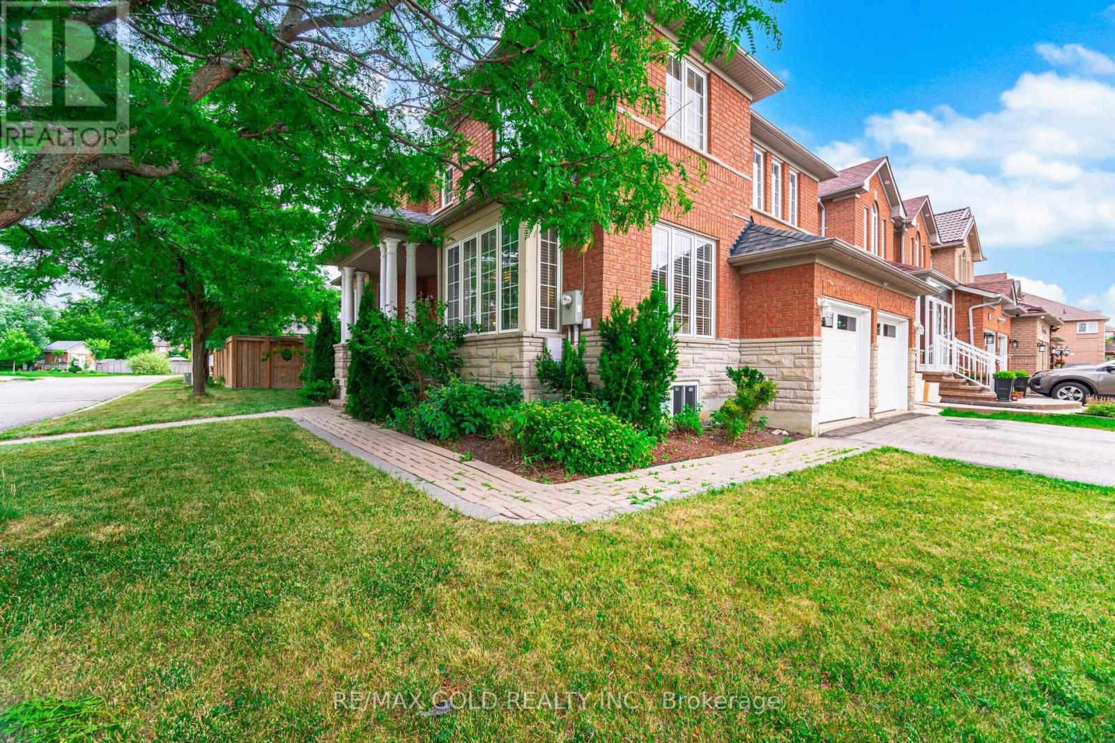 Property at 14 MARTINEAU ROAD image 3