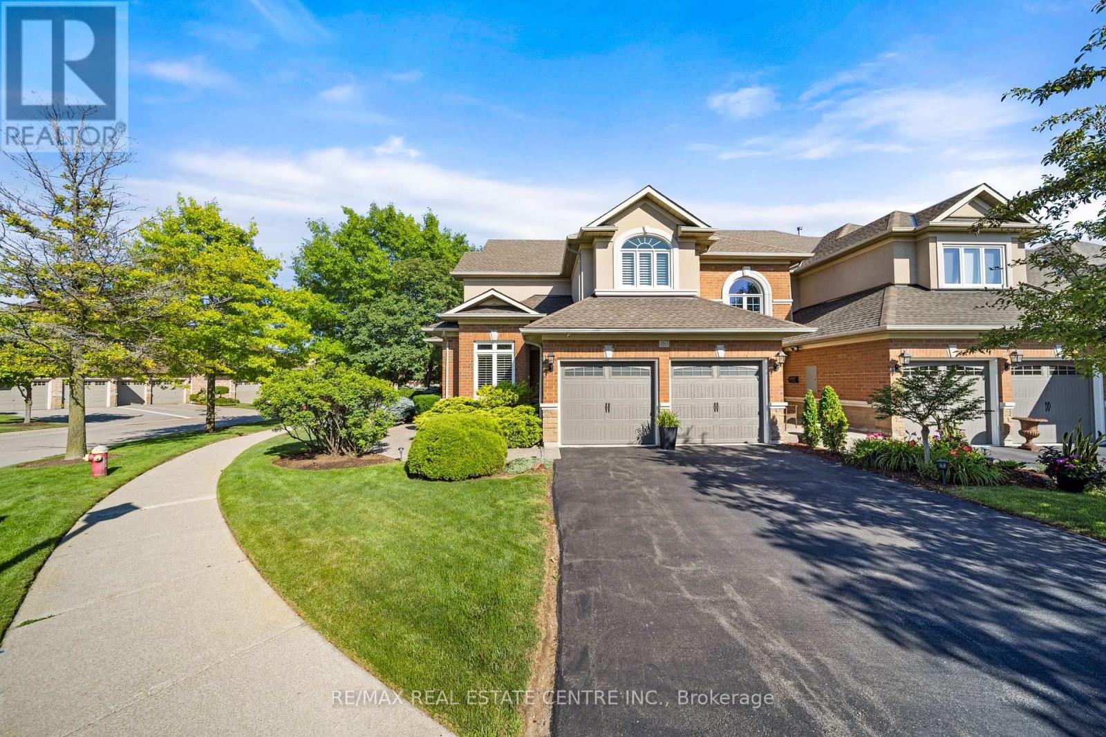 Property at 4165 STONEBRIDGE CRESCENT image 3