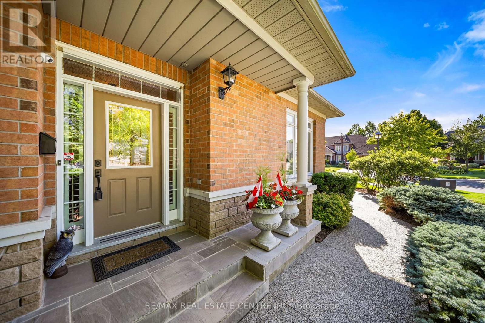 Property at 4165 STONEBRIDGE CRESCENT image 5