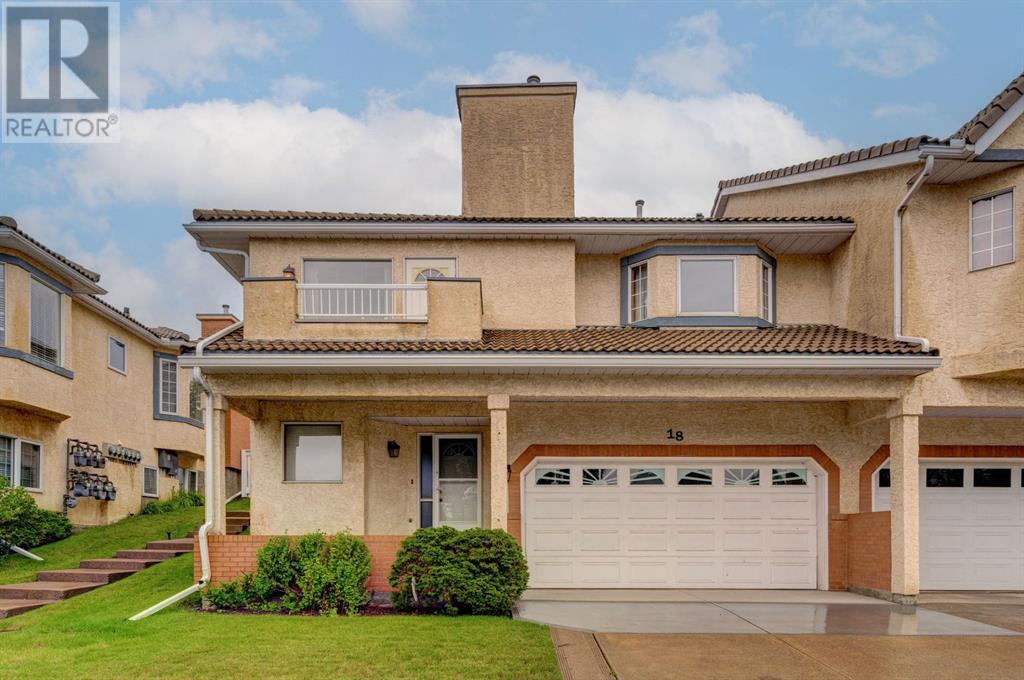 Property at 18 Richelieu Court SW image 5