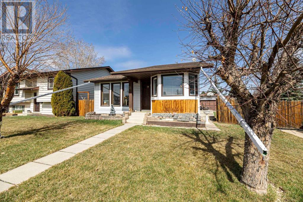 Property at 76 Reeves Crescent image 1