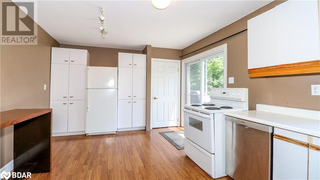 953 Ridge Road W, Oro-Medonte, Ontario  L0L 2E0 - Photo 12 - 40752610