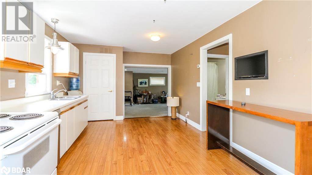 953 Ridge Road W, Oro-Medonte, Ontario  L0L 2E0 - Photo 14 - 40752610