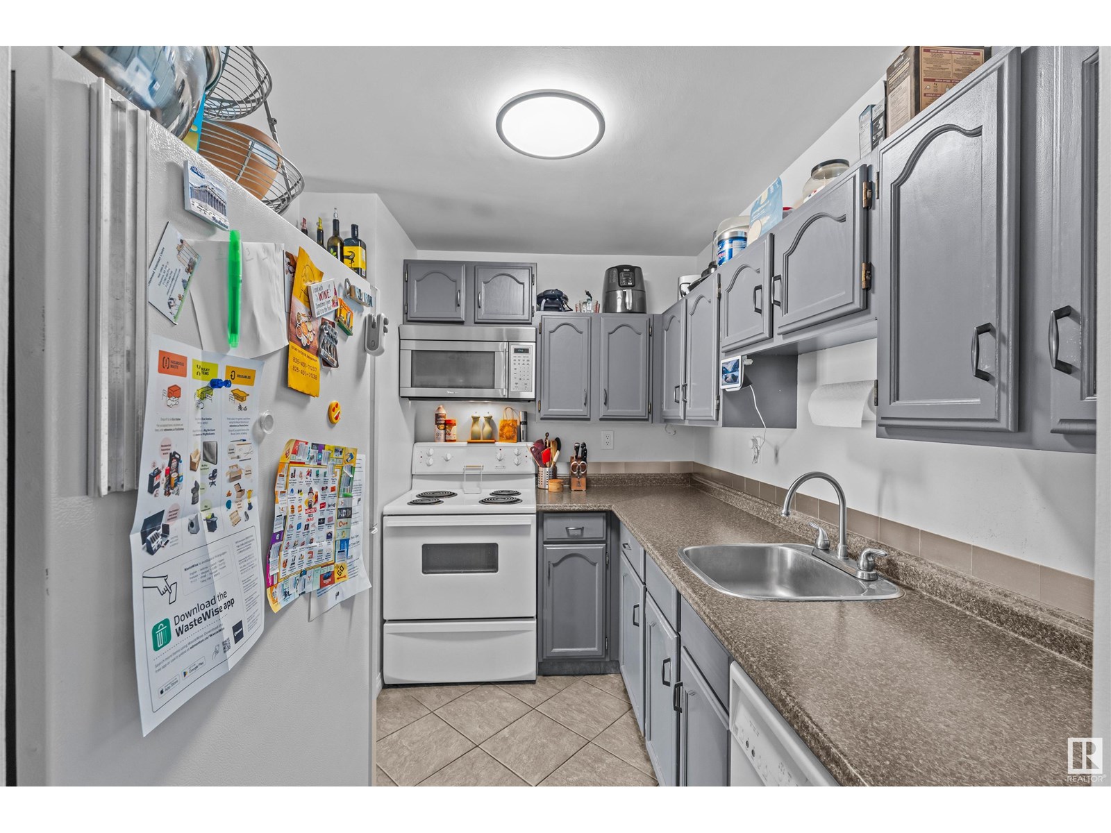 #901 10145 109 St Nw, Edmonton, Alberta  T5J 3M5 - Photo 21 - E4448752