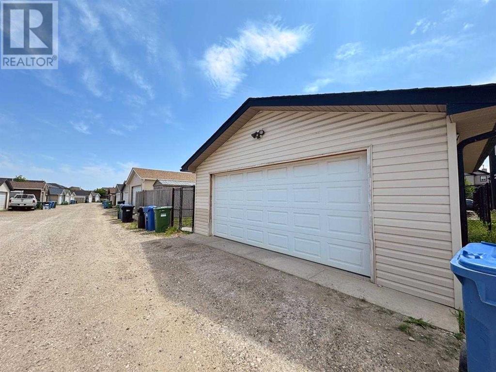 6 Saddlebrook Gardens Ne, Calgary, Alberta  T3J 5M6 - Photo 33 - A2232434