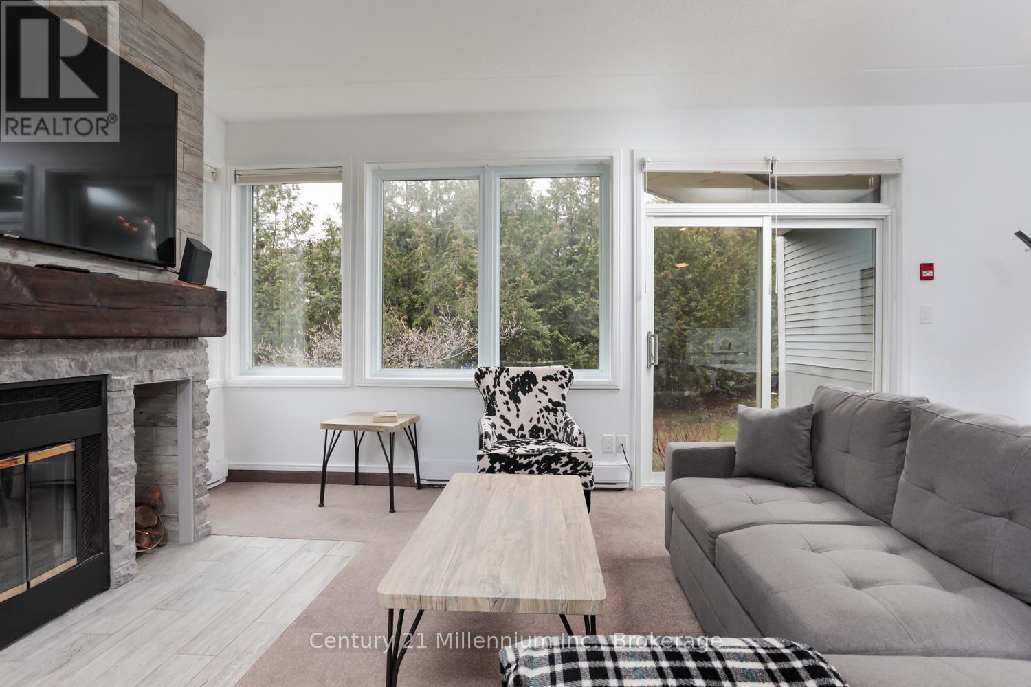 112 - 107 Ann Heggtveit Drive, Blue Mountains, Ontario  L9Y 0P7 - Photo 4 - X12296000
