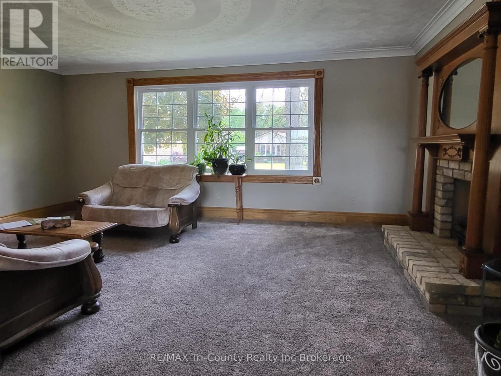 7 Glenridge Road, Tillsonburg, Ontario  N4G 4J6 - Photo 6 - X12287211