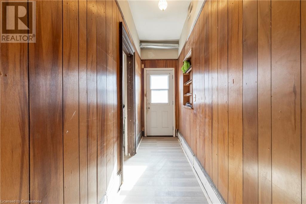 Property at 227 WELLINGTON Street N image 5