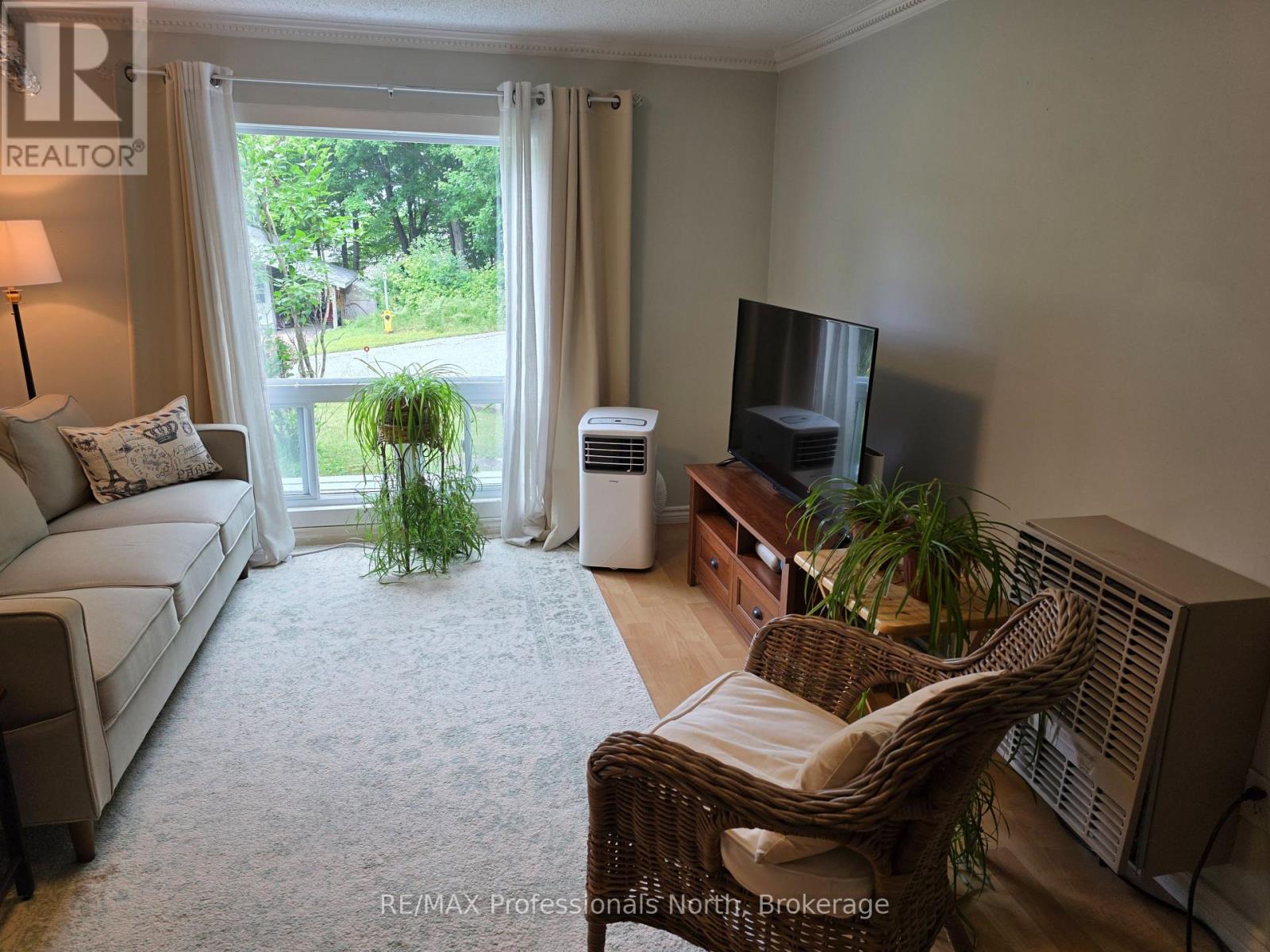 1 George Street, Huntsville, Ontario  P1H 1V8 - Photo 8 - X12296003