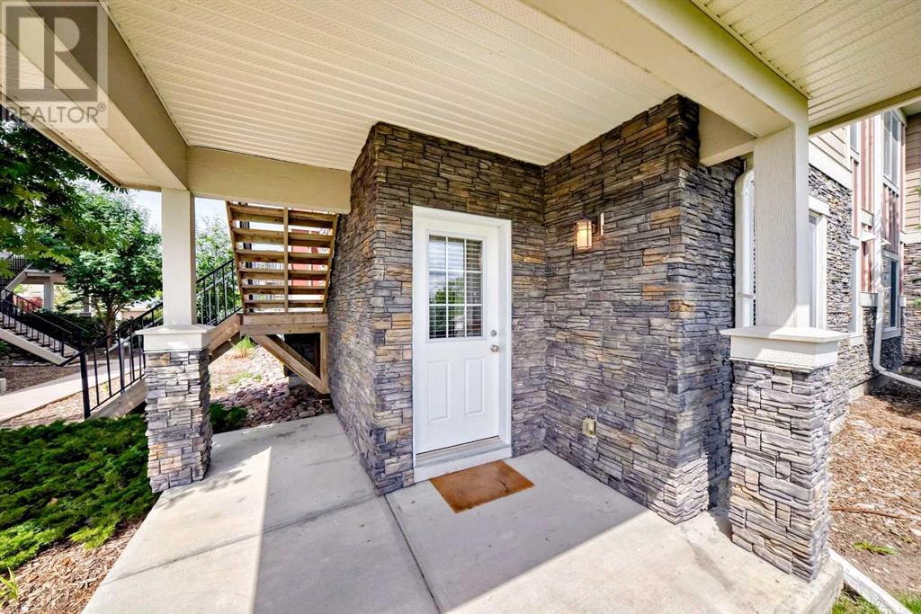 Property at 5, 59 West Coach Manor SW image 3