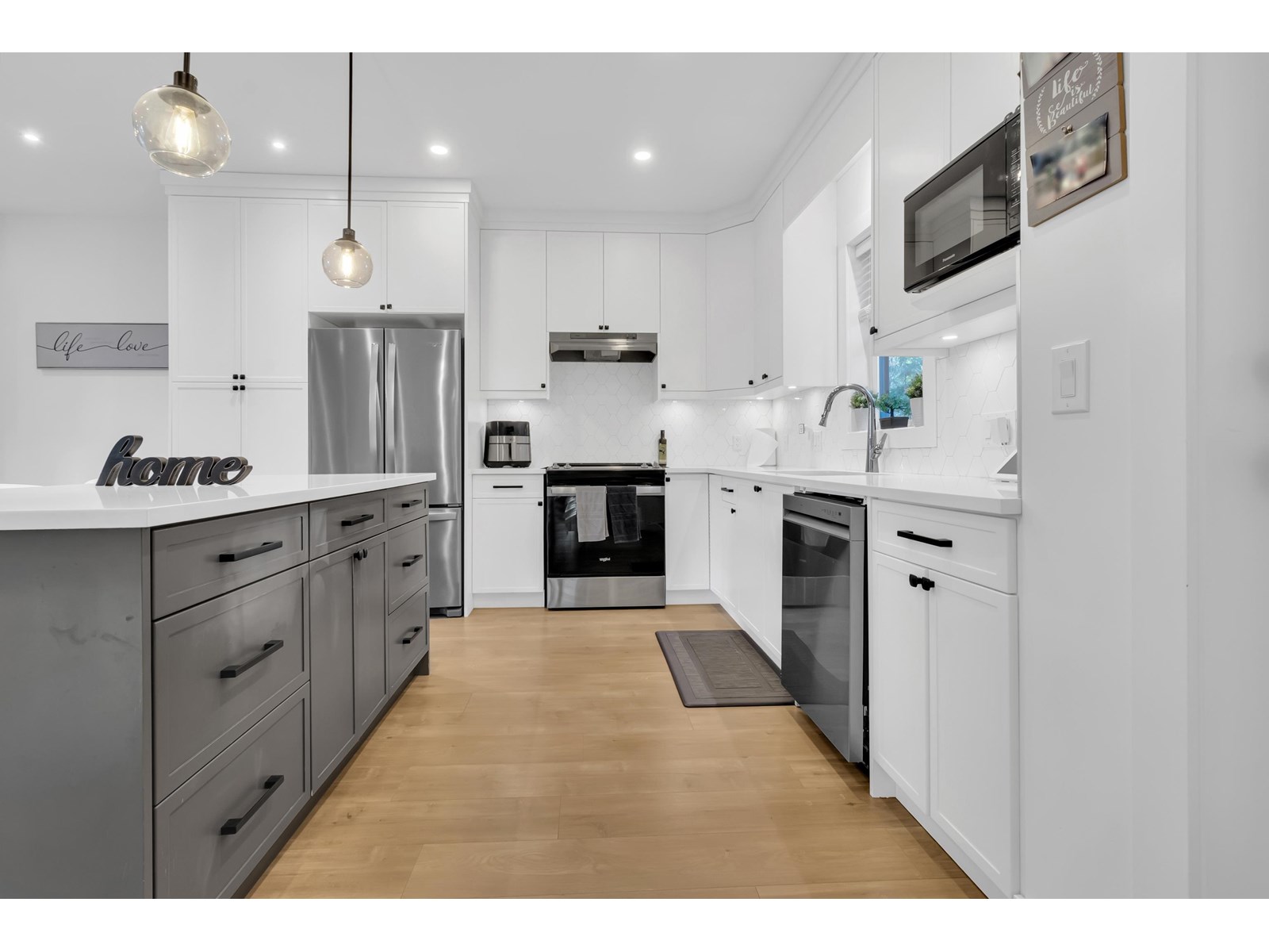 4 32970 Tunbridge Avenue, Mission, British Columbia V2V 6X9 - Photo 2 - R3028228