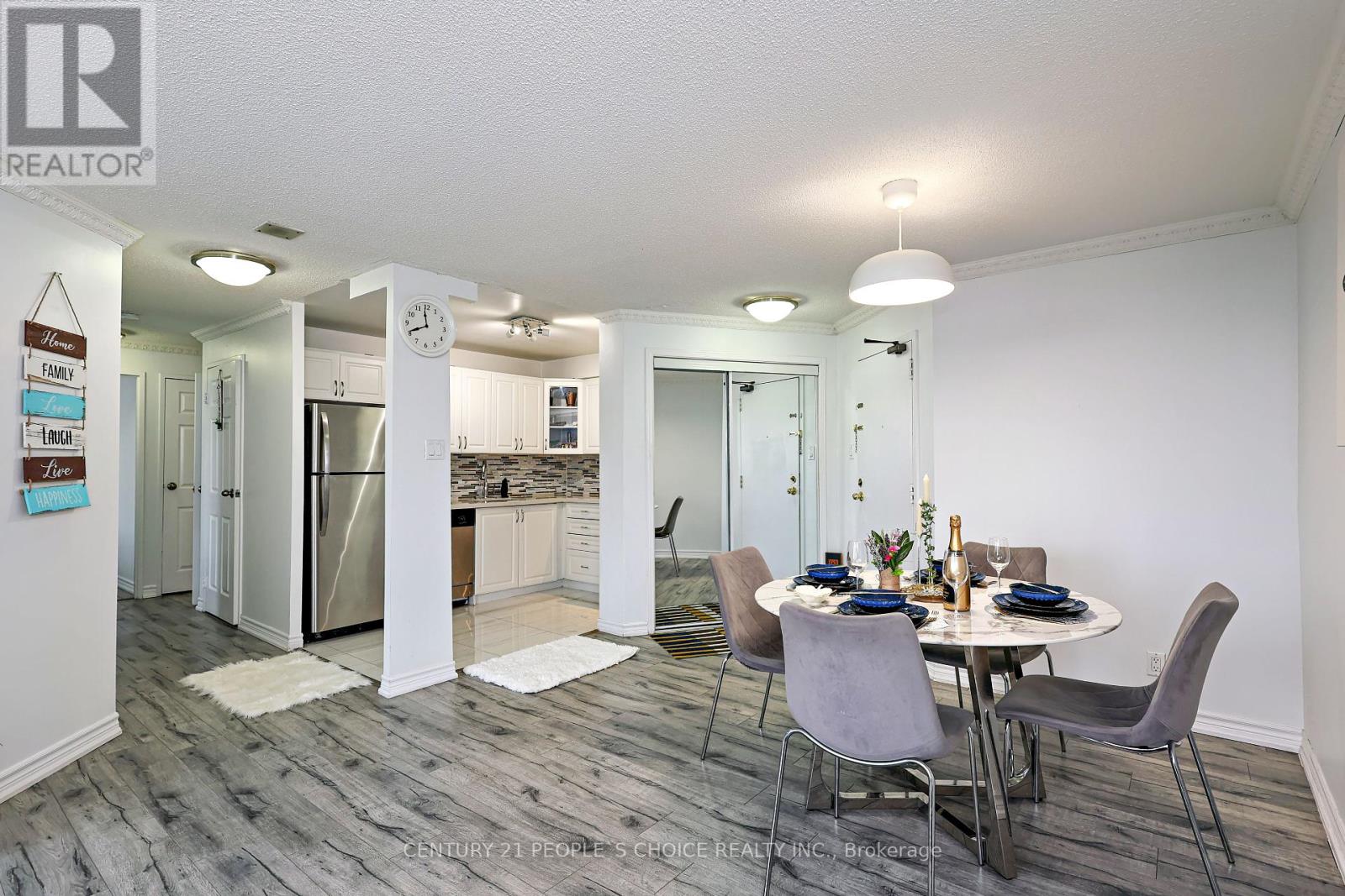411 - 35 Trailwood Drive, Mississauga, Ontario  L4Z 3K9 - Photo 8 - W12296006