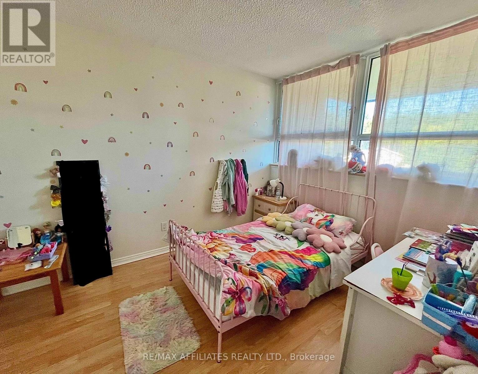 407 - 555 Brittany Drive, Ottawa, Ontario  K1K 4C5 - Photo 15 - X12296049